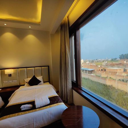 Mds Royal Resort Tulsipur Exterior photo