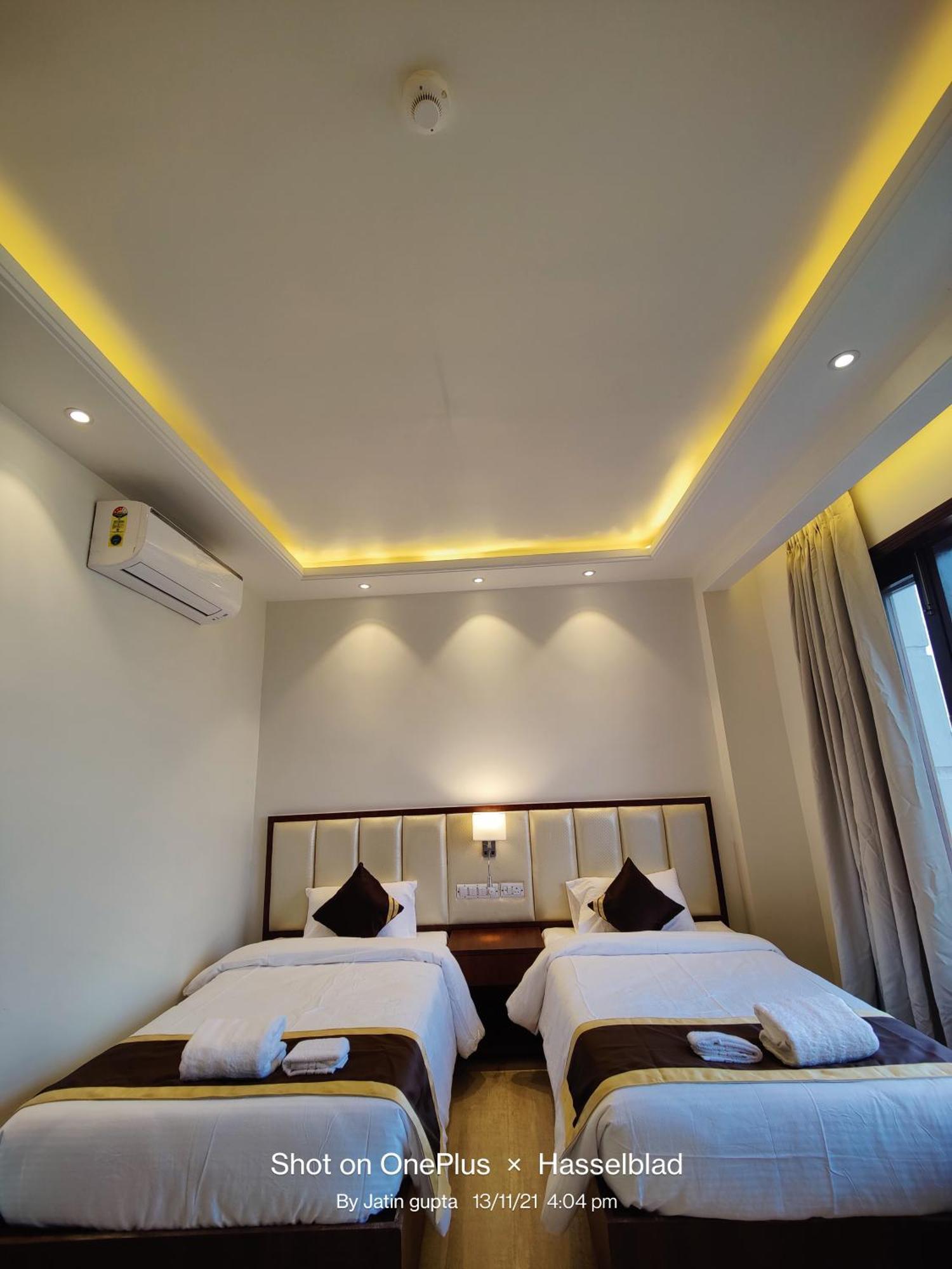 Mds Royal Resort Tulsipur Exterior photo